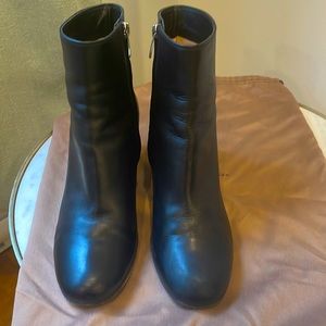 Gianvito Rossi Booties. Black. Size 38.